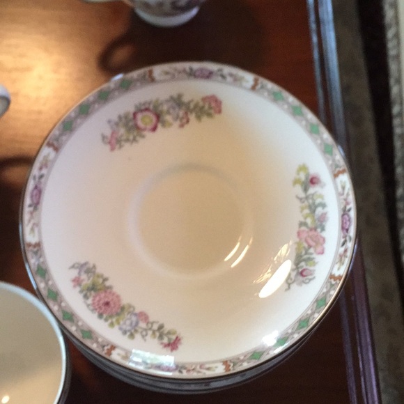 WEDGEWOOD BONE CHINA from ENGLAND - Picture 6 of 8